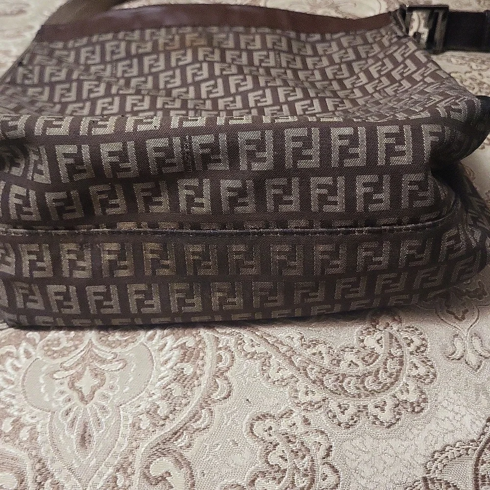 Fendi Black and Brown Messenger Bag - Picture 5 of 16